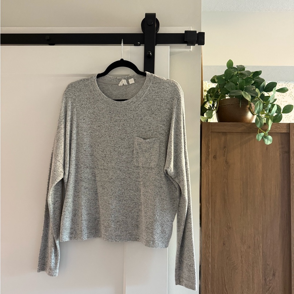 Roxy Gray Women's Sweater
